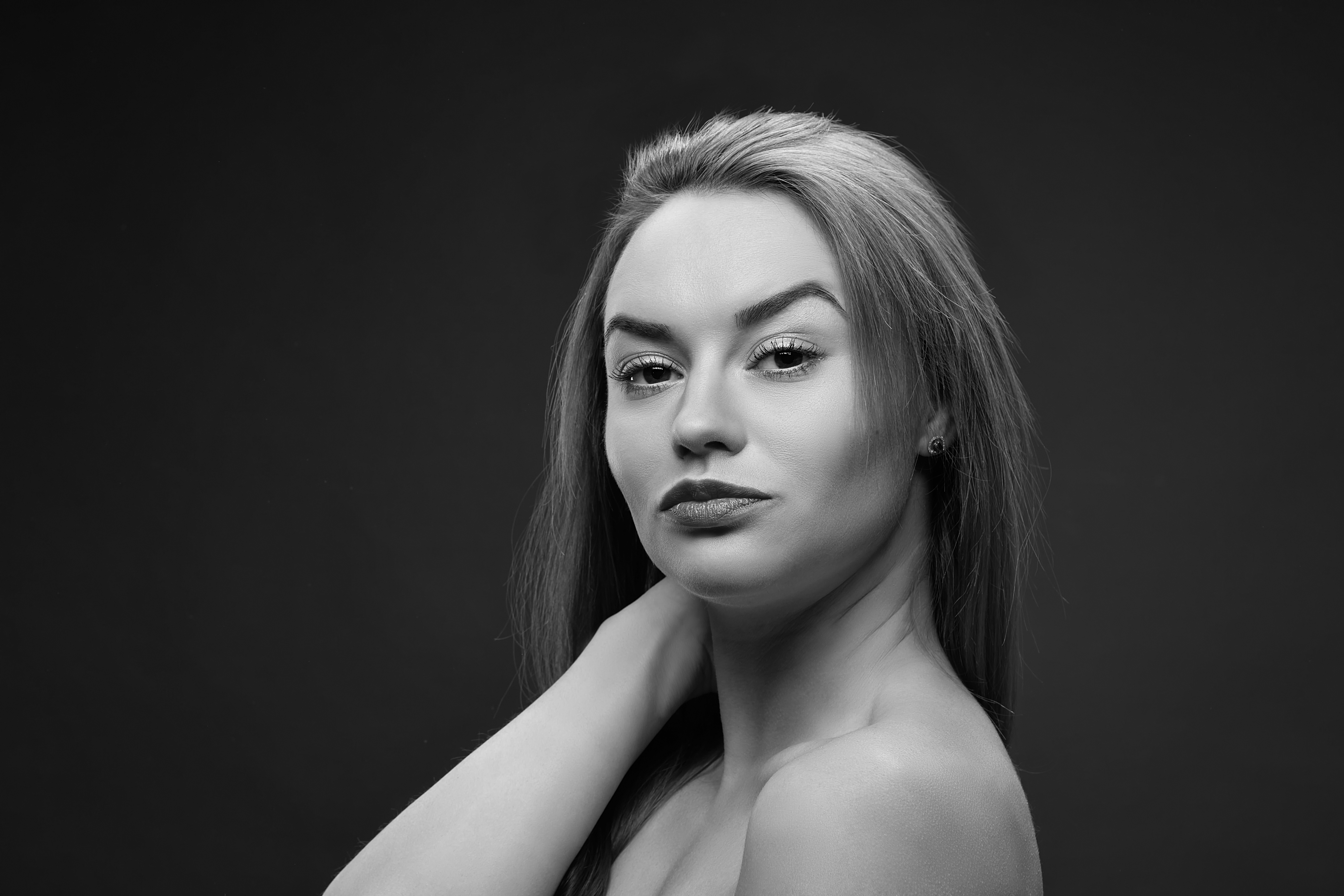 Budget-Friendly Portrait Lens Alert: What Meike's New 56mm Air Means for Creators