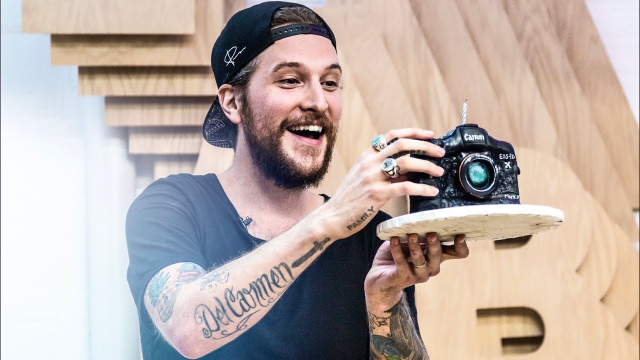 How to Turn a Gallery Exhibition Into a Photography Event (And Actually Document It)