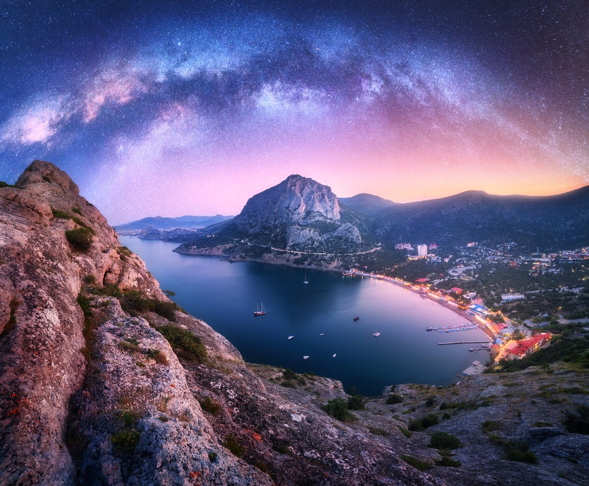 The Photographer's Wallet: Why Gear Organization Starts in Your Pocket