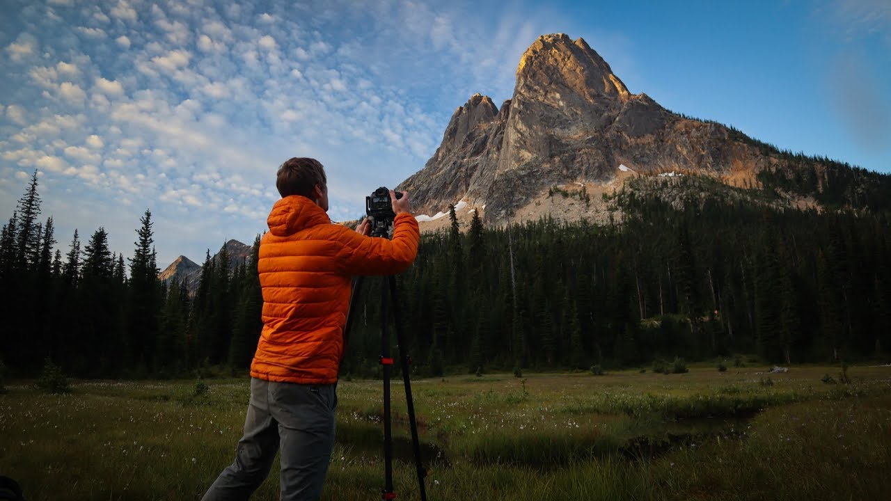 The Real Reason Landscape Photographers Wake Up Before Dawn (And How to Use It)