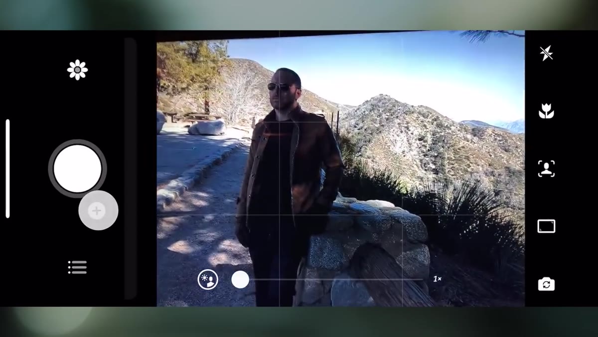 Camera Plus interface showing RAW toggle being enabled