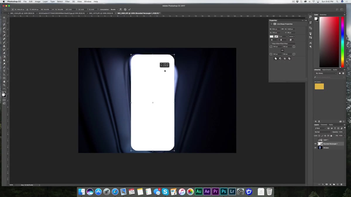 Transform box active around rectangle shape layer