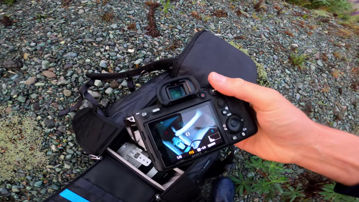 Camera display showing f11, 1/8 second, ISO 200