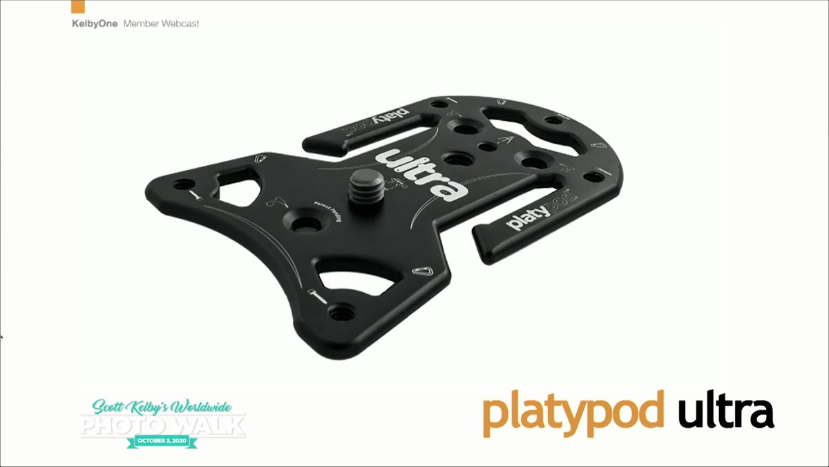 Scott Kelby holding the small flat Platypod device