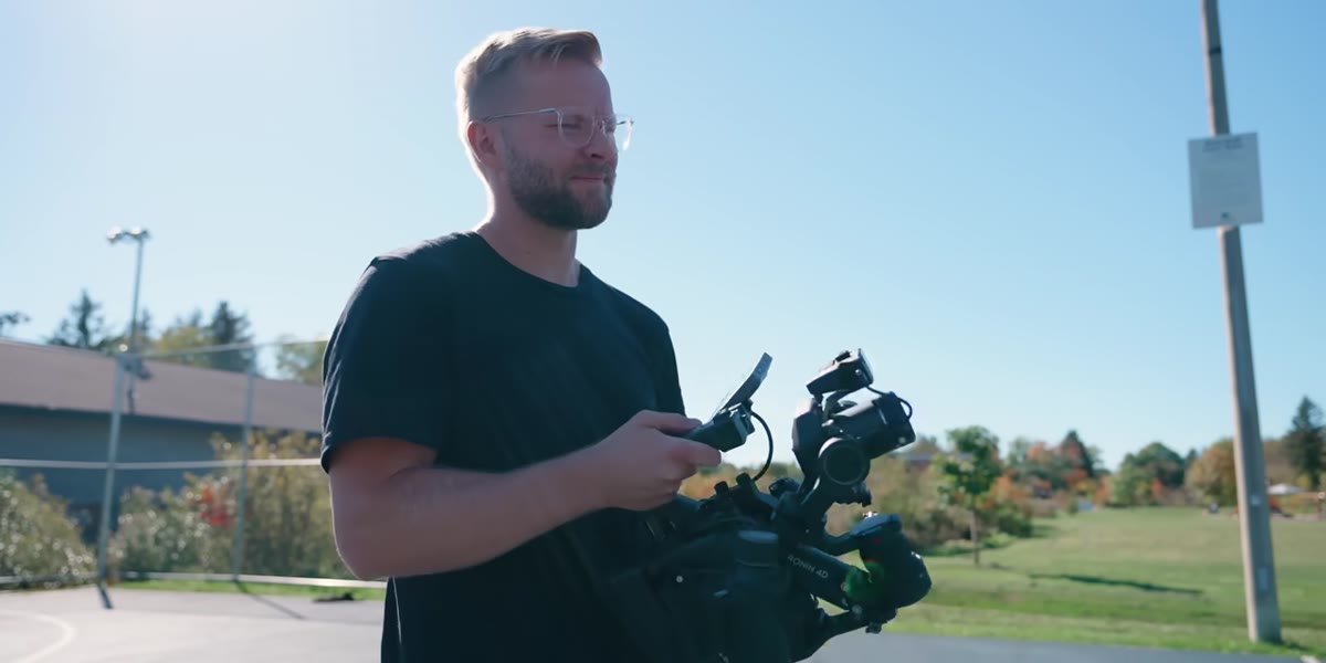 McKinnon listing specs to Maddie off camera