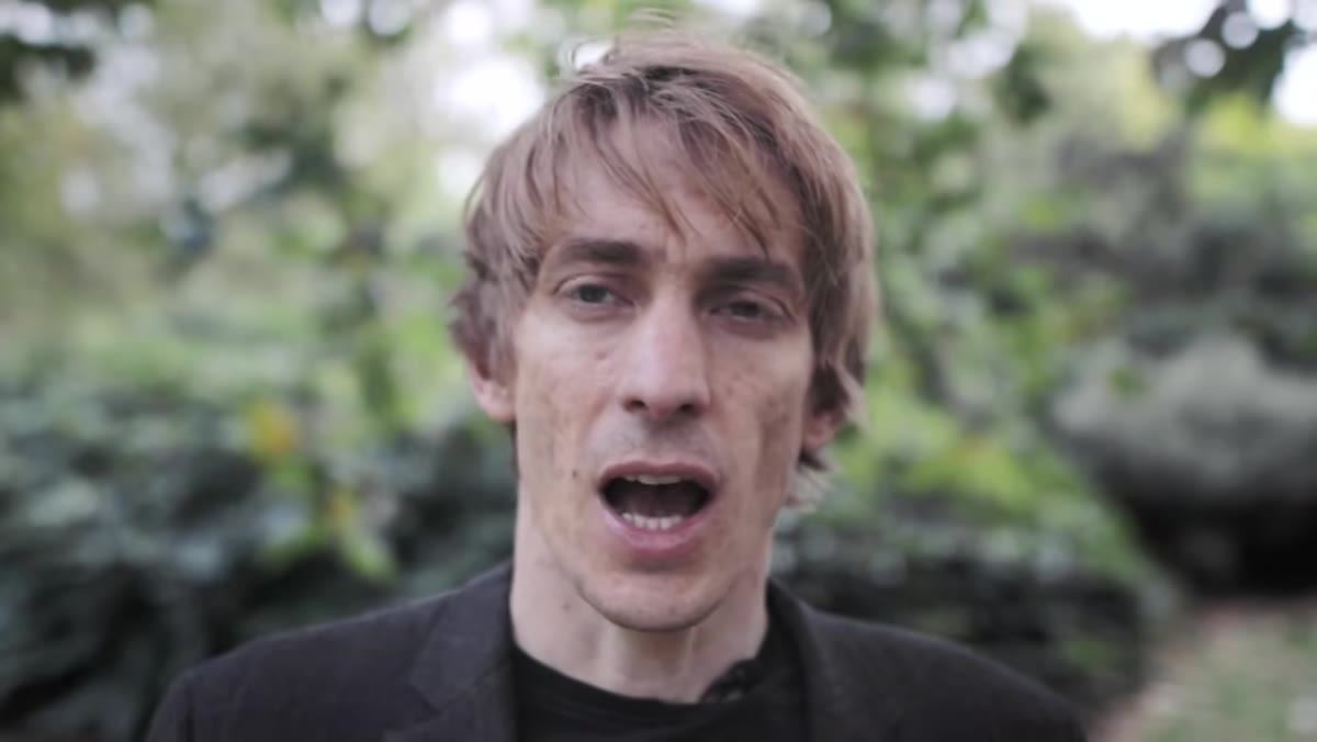 Tucker discussing shallow depth of field as a crutch