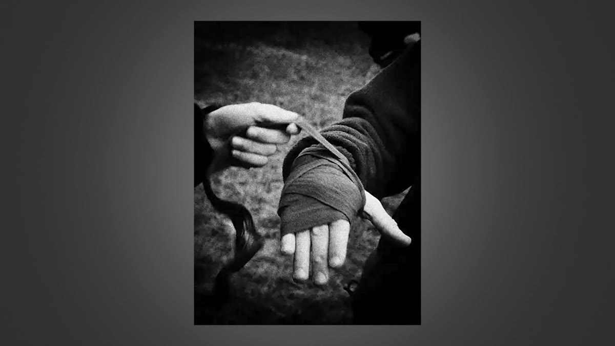 Photographer&rsquo;s edited image compared to original
