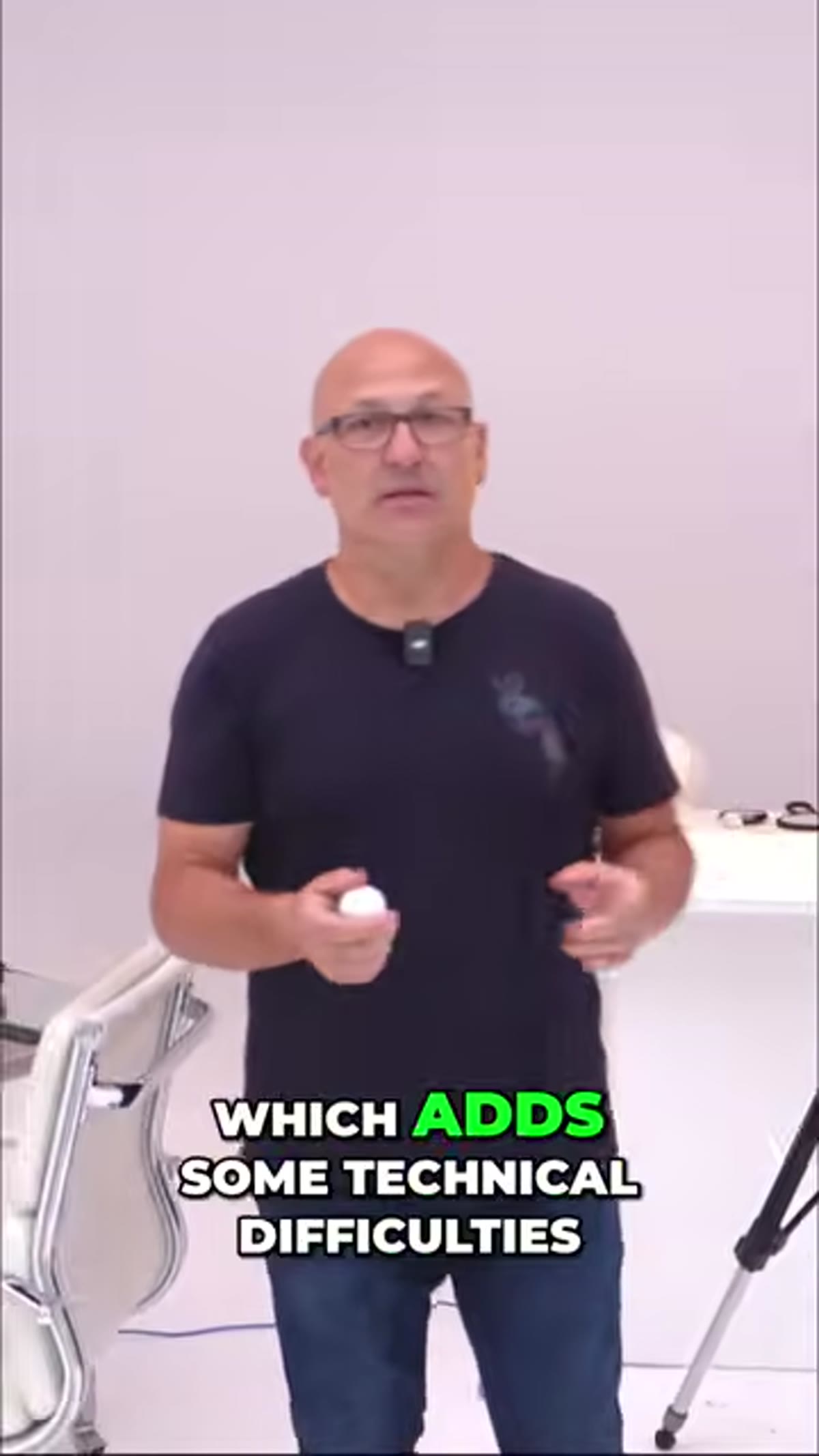 Light adjusted to separate white ball from white background