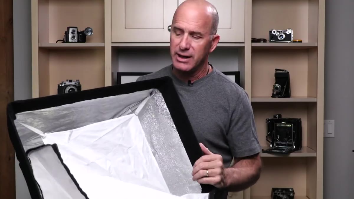 Softbox interior showing baffle, diffusion panels, and strobe mount